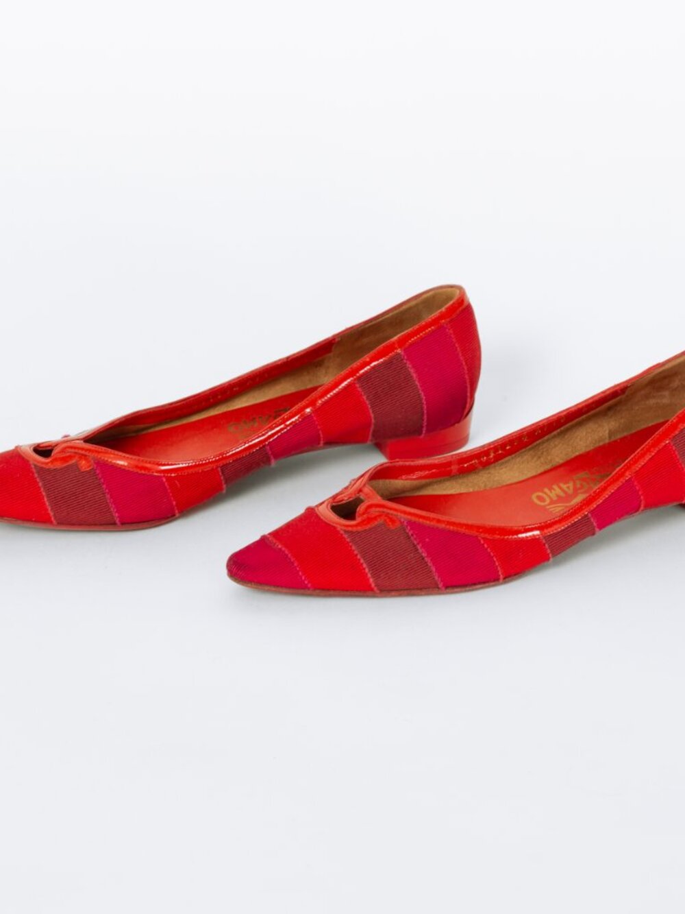 Vintage Ferragamo Red Ribbon Striped Flats - Size 5.5 - Picture 2 of 7